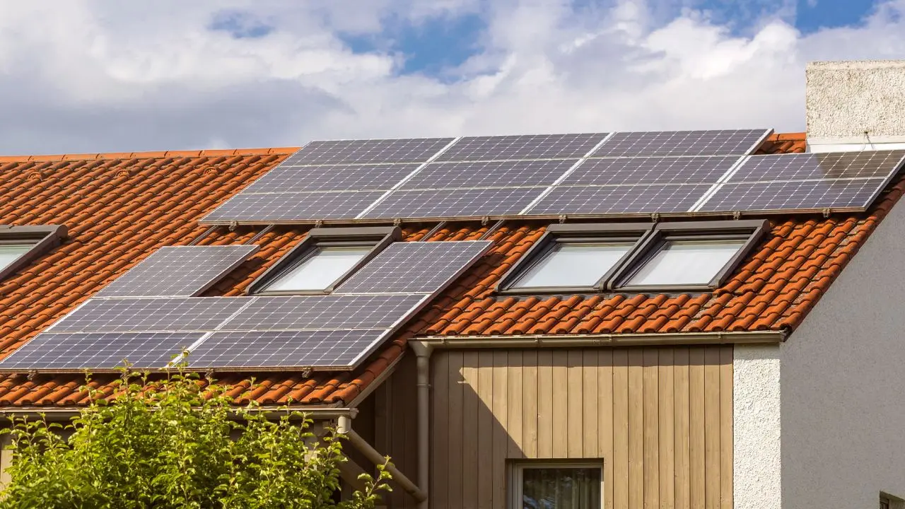 El seguro de placas solares protege los equipos ante distintos tipos de incidencias