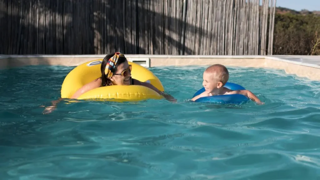La relación entre piscina y seguro e s siempre delicada por las amplias casuísticas que la rodea